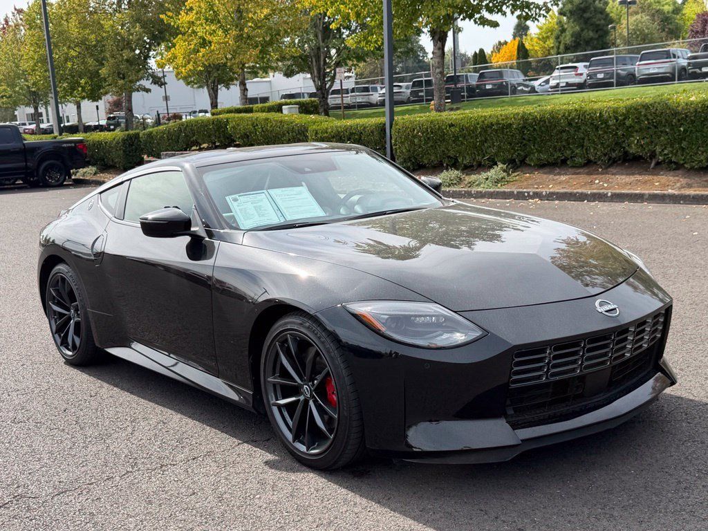 Used 2024 Nissan Z Performance w/ Floor Mat Package RWD image 2