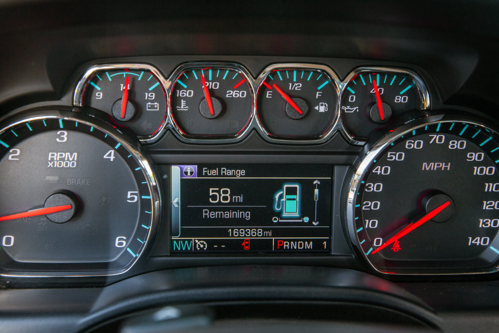 Used 2015 Chevrolet Silverado 2500 High Country w/ High Country Premium Package AWD/4WD image 18