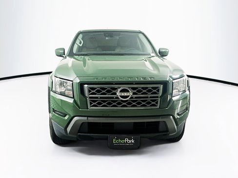 Used 2023 Nissan Frontier SV w/ Technology Package RWD image 2