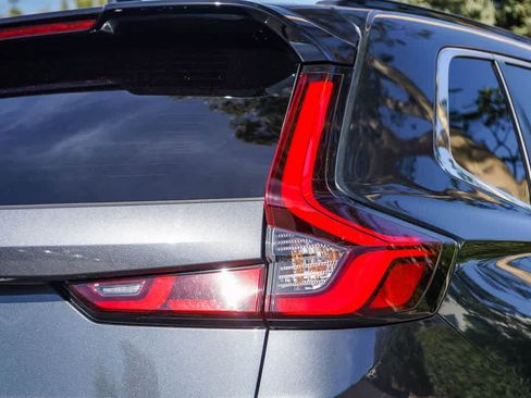 Used 2023 Honda CR-V Sport Touring image 7