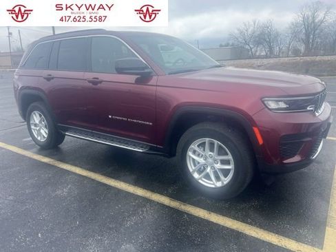 Used 2024 Jeep Grand Cherokee Laredo X w/ Luxury Tech Group I image 1