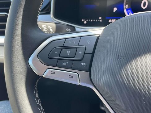 New 2026 Volkswagen Taos SE FWD image 19