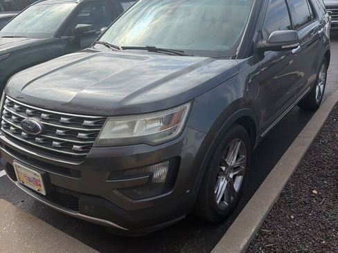 Used 2016 Ford Explorer Limited w/ Equipment Group 301A image 3