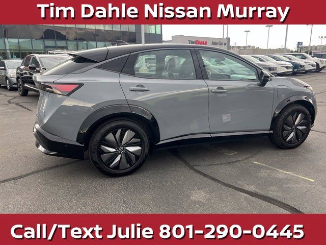 Used 2024 Nissan Ariya AWD image 12