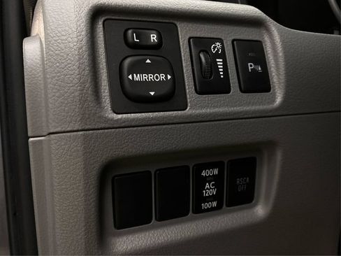 Used 2011 Toyota 4Runner SR5 w/ Premium Pkg w/Leather AWD/4WD image 24