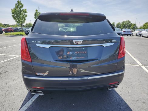 Used 2017 Cadillac XT5 Luxury w/ Driver Awareness Package FWD image 17