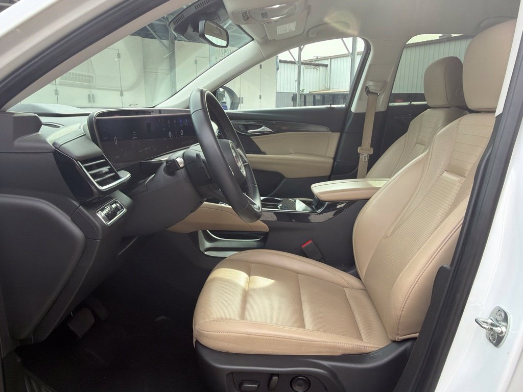 Used 2024 Buick Envision Preferred AWD/4WD image 8