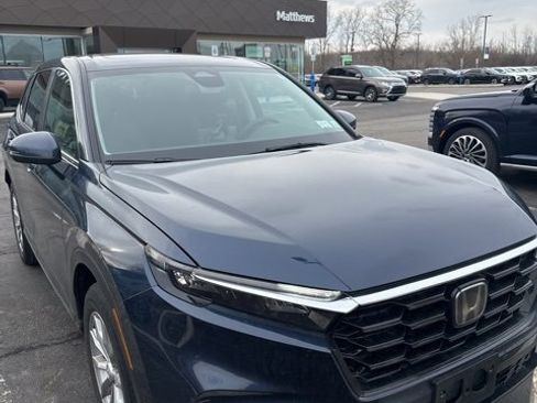 Used 2023 Honda CR-V EX image 3