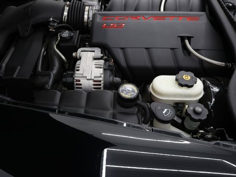 Used 2011 Chevrolet Corvette Convertible w/ Preferred Equipment Group RWD image 15