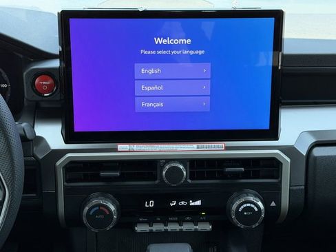 Used 2025 Toyota Tacoma TRD Off-Road image 18