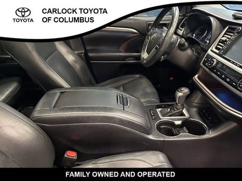 Used 2019 Toyota Highlander Limited Platinum image 23