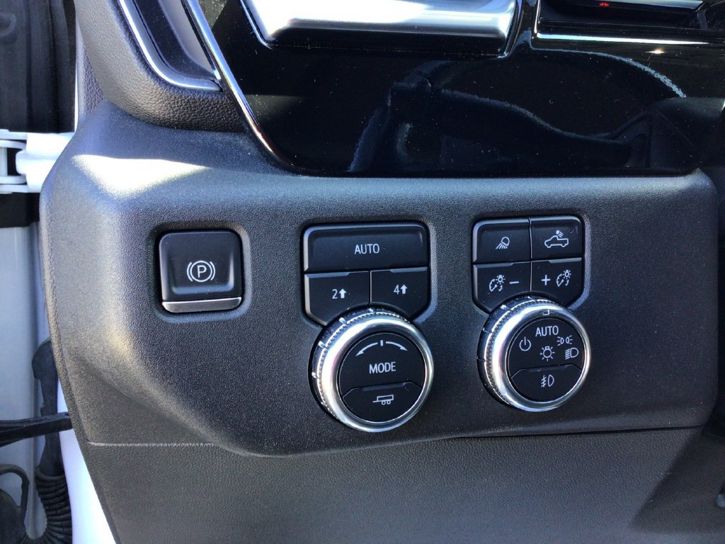 Used 2023 GMC Sierra 1500 Elevation w/ Elevation Premium Package AWD/4WD image 32