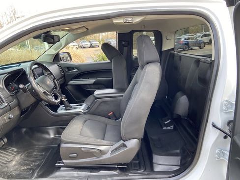 Used 2022 Chevrolet Colorado LT w/ Fleet Safety Package image 43