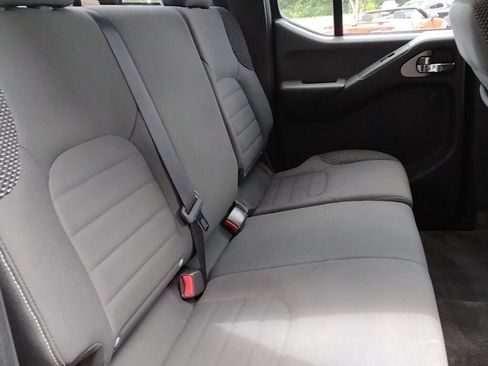 Used 2018 Nissan Frontier PRO-4X AWD/4WD image 9