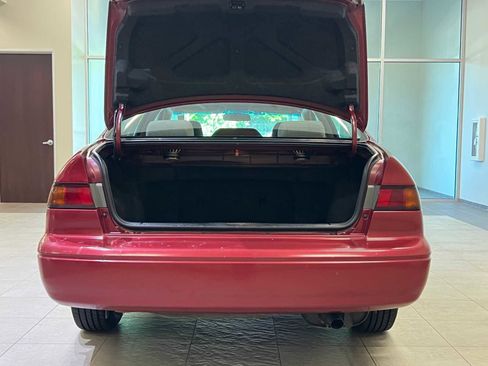 Used 1998 Toyota Camry LE image 24