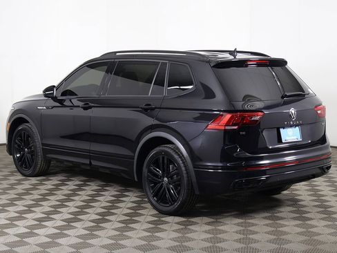 Used 2022 Volkswagen Tiguan SE R-Line AWD/4WD image 10