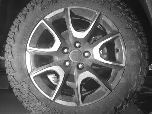 Used 2025 Jeep Compass Trailhawk image 15