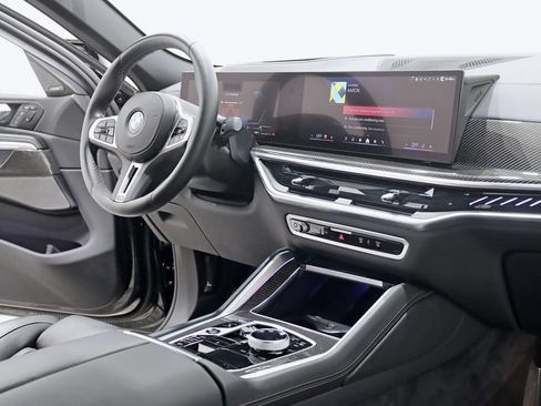 Used 2025 BMW X6 M60i AWD/4WD image 37