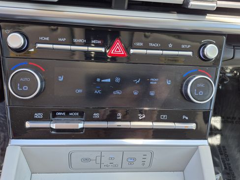 Used 2026 Hyundai Santa Fe SEL AWD/4WD image 32