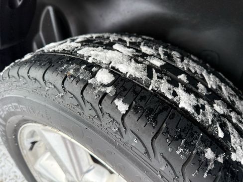 Used 2008 Chevrolet Avalanche LTZ w/ LTZ Preferred Equipment Group image 18