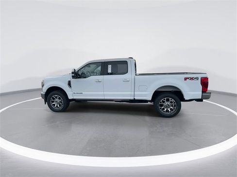 Certified 2022 Ford F250 Lariat w/ Lariat Ultimate Package image 4