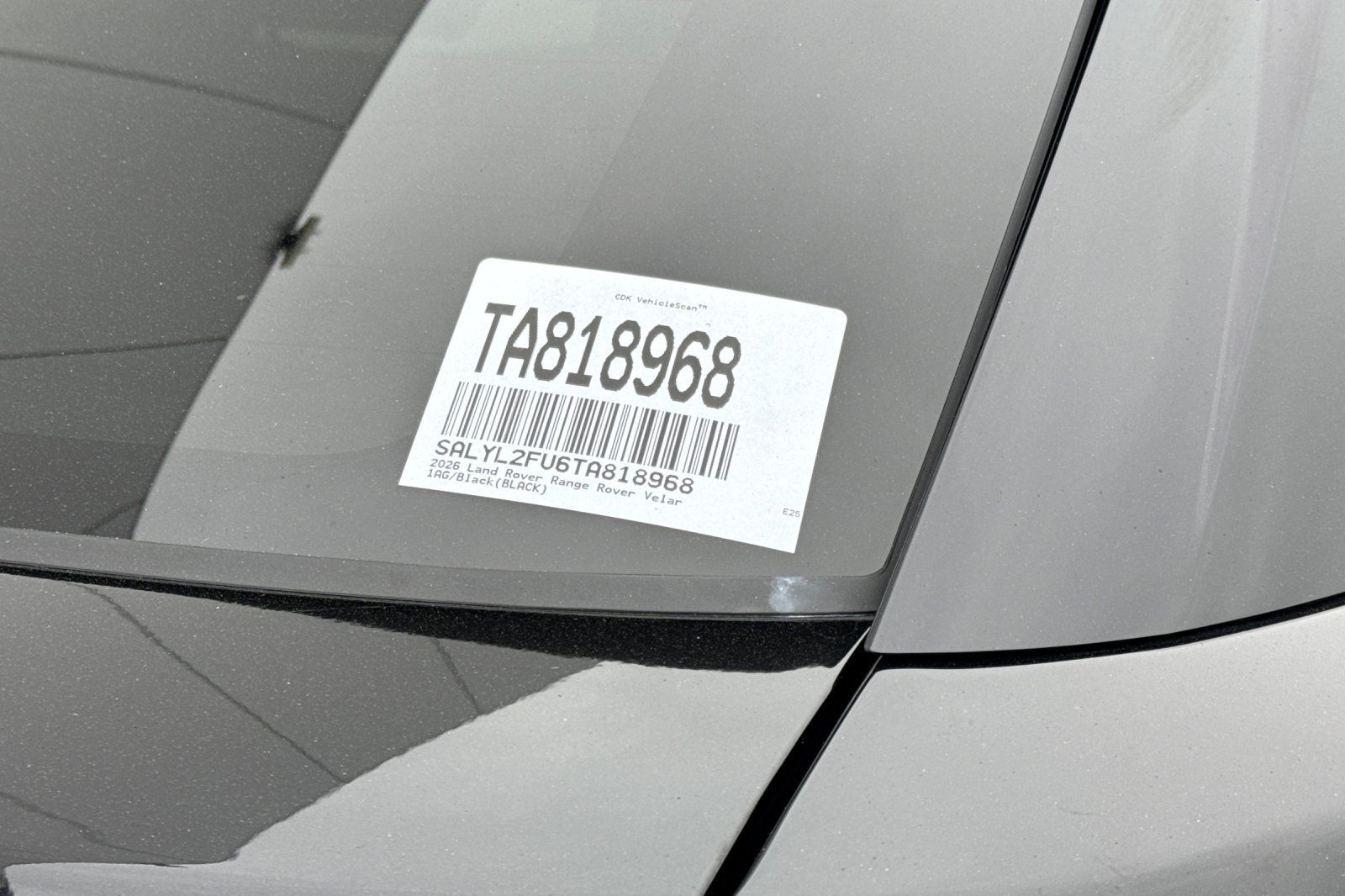 Certified 2026 Land Rover Range Rover Velar Dynamic SE AWD/4WD image 34