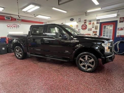 Used 2017 Ford F150 Lariat image 4