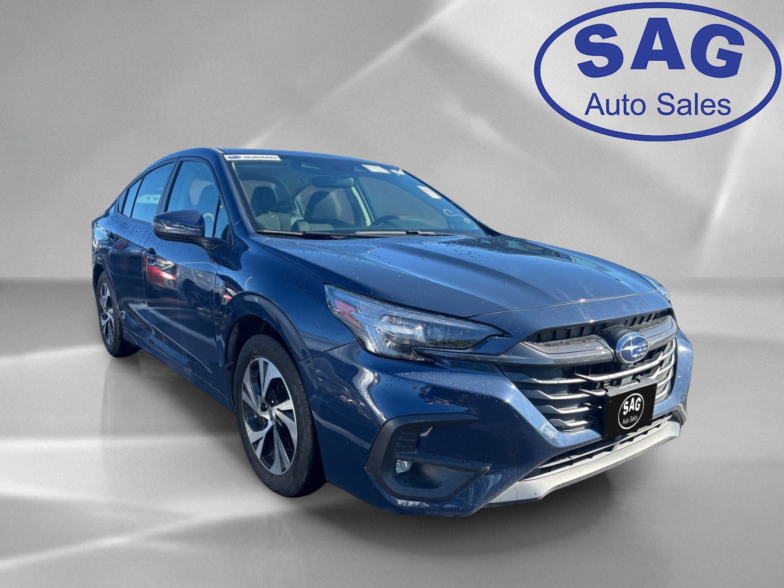 Used 2025 Subaru Legacy Premium AWD/4WD image 2