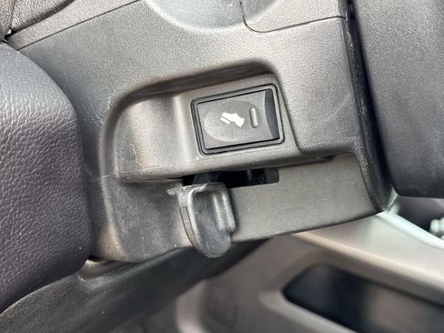 Used 2022 RAM 2500 Big Horn AWD/4WD image 19