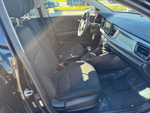 Used 2020 Kia Rio LX image 27