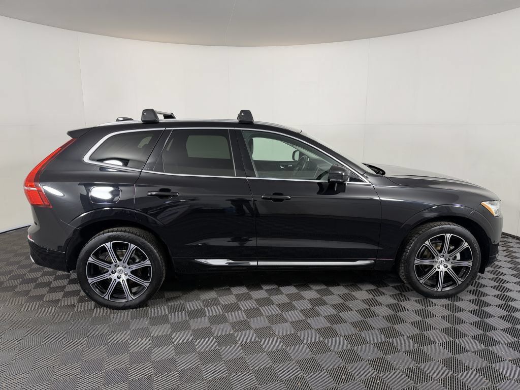 Used 2021 Volvo XC60 T5 Inscription w/ Protection Package Premier AWD/4WD image 4