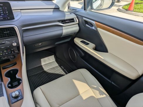 Used 2022 Lexus RX 350 FWD w/ Premium Package image 16