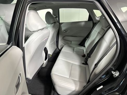 Certified 2025 Hyundai Kona Limited image 25