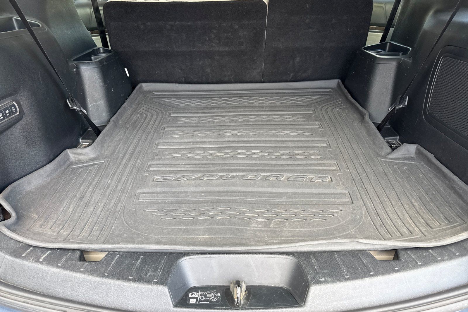 Used 2018 Ford Explorer Platinum AWD/4WD image 15