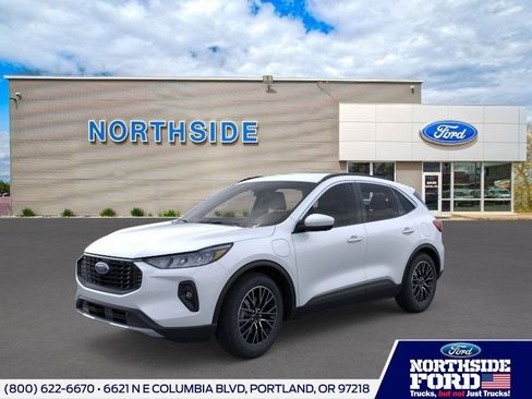 New 2025 Ford Escape SE w/ Class II Trailer Tow Package image 1