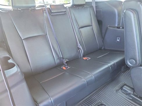 Used 2022 Toyota Highlander XLE image 25