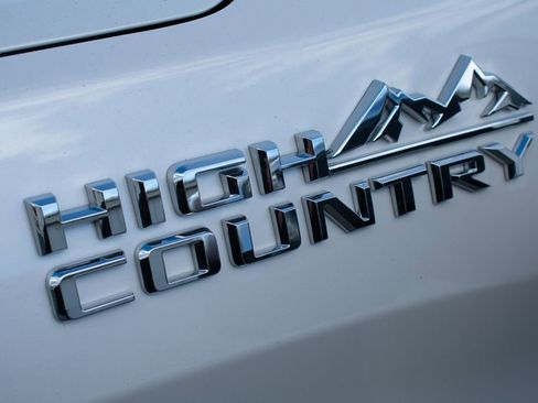 Certified 2025 Chevrolet Silverado 1500 High Country w/ Technology Package image 15