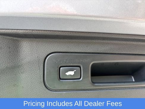 Used 2025 Honda Pilot TrailSport image 24
