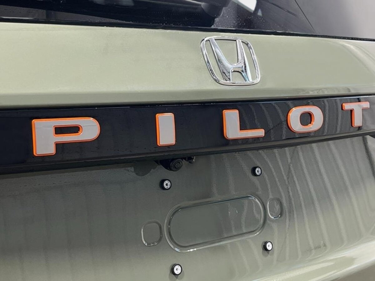 New 2026 Honda Pilot TrailSport image 6