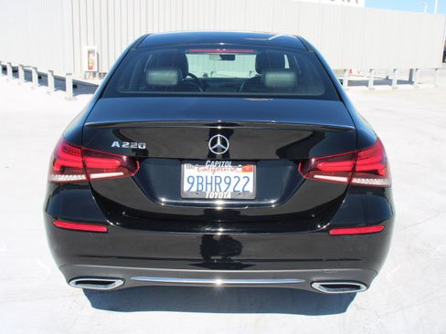 Used 2022 Mercedes-Benz A 220 image 4