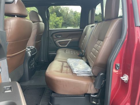 Used 2022 Nissan Titan Platinum Reserve w/ Moonroof Package image 28