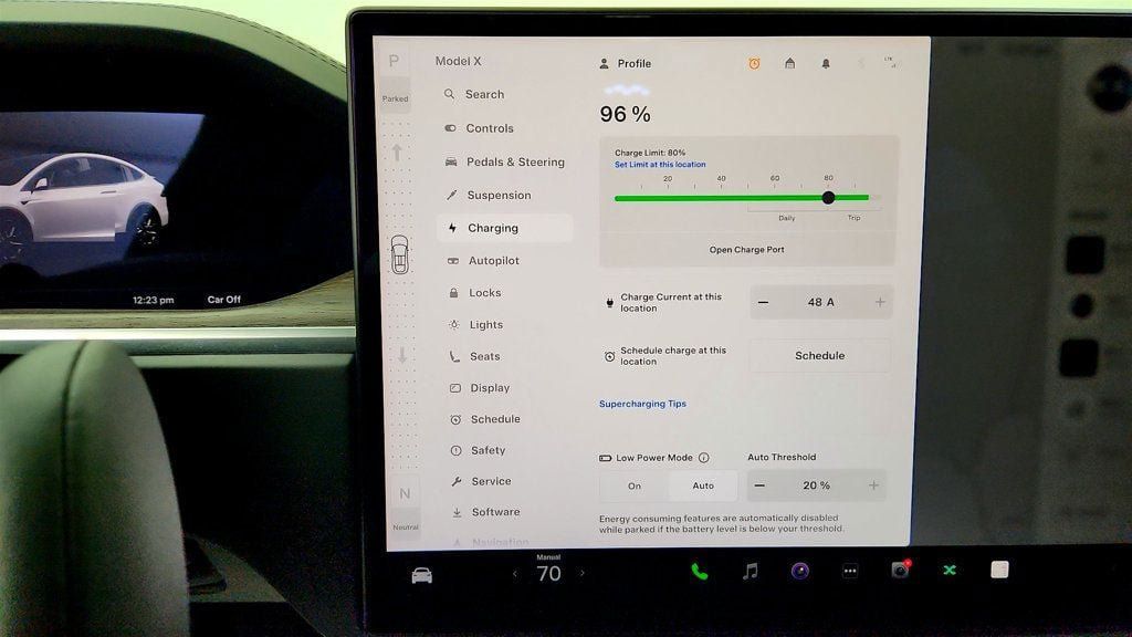 Used 2023 Tesla Model X AWD/4WD image 18