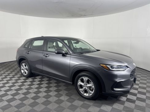 Certified 2024 Honda HR-V LX image 2