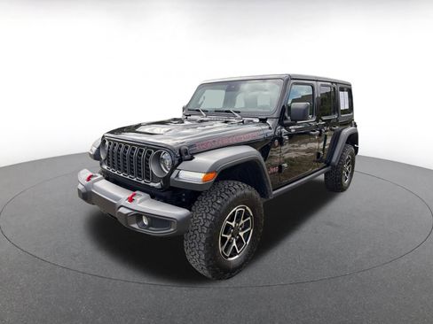 Used 2025 Jeep Wrangler Rubicon image 4