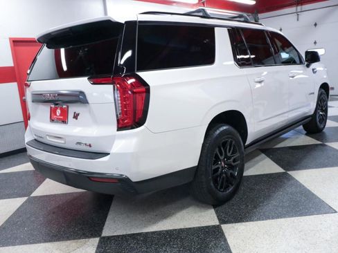 Used 2021 GMC Yukon XL AT4 w/ Technology Package AWD/4WD image 7