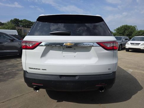 Used 2020 Chevrolet Traverse LT w/ LT Premium Package AWD/4WD image 6