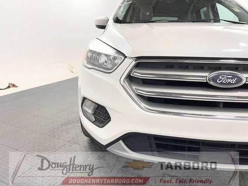 Used 2019 Ford Escape SE FWD image 10