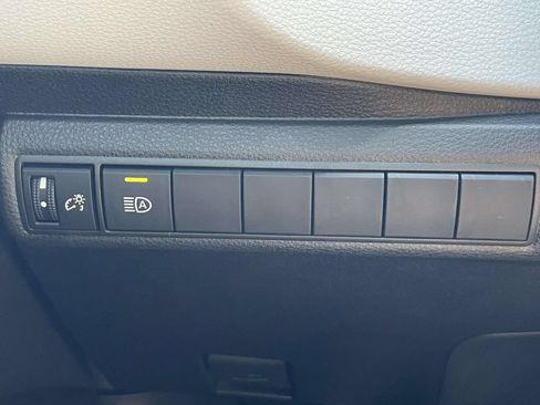 Used 2026 Toyota Corolla SE FWD image 20