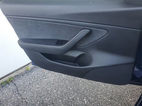 Used 2020 Tesla Model 3 Long Range image 16