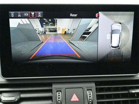 Used 2018 Audi Q5 Prestige w/ Prestige Package image 17